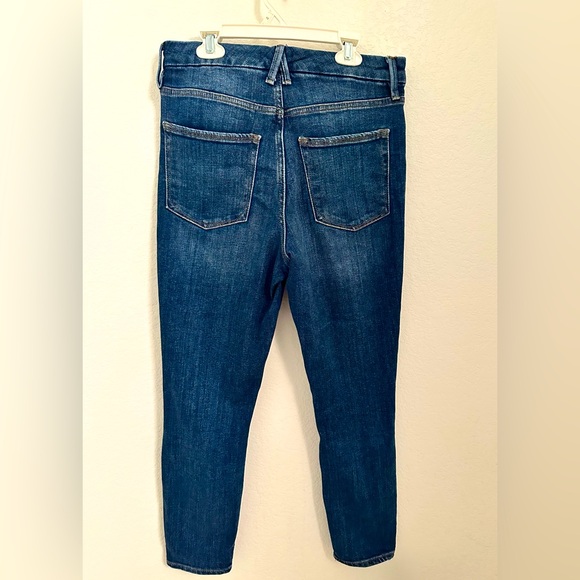 Good American “Good Waist Crop” style in indigo blue. Size 6/. - Picture 3 of 3